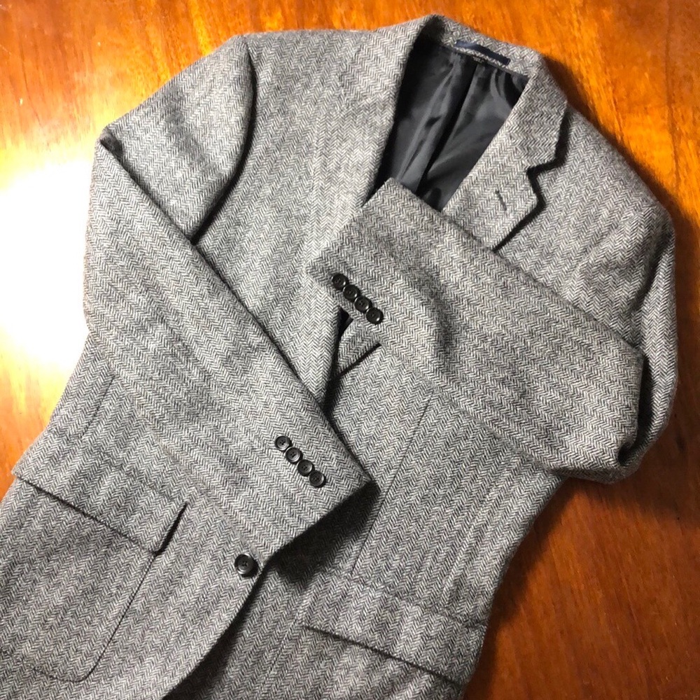 Unlined blazer with patch pockets and double vent